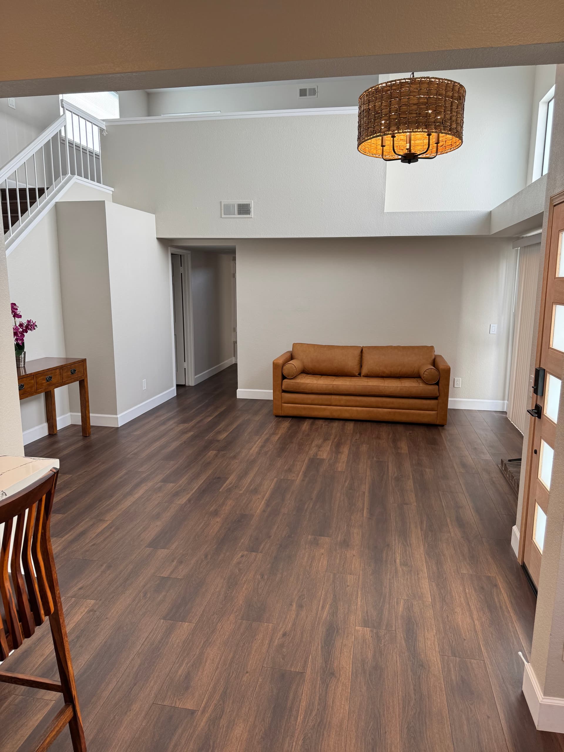 Gallery photos for Home Makeover with Stylish Lighting Enhancements: Image #2