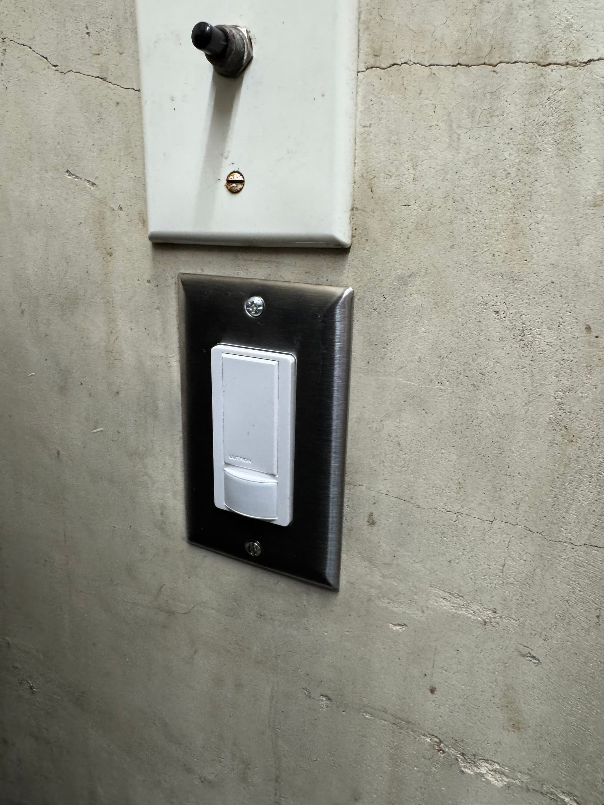 Gallery photos for Ensuring Electrical Safety in Local Restaurants: Image #1